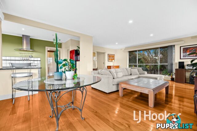 6 Waroona Court PAKENHAM VIC 3810