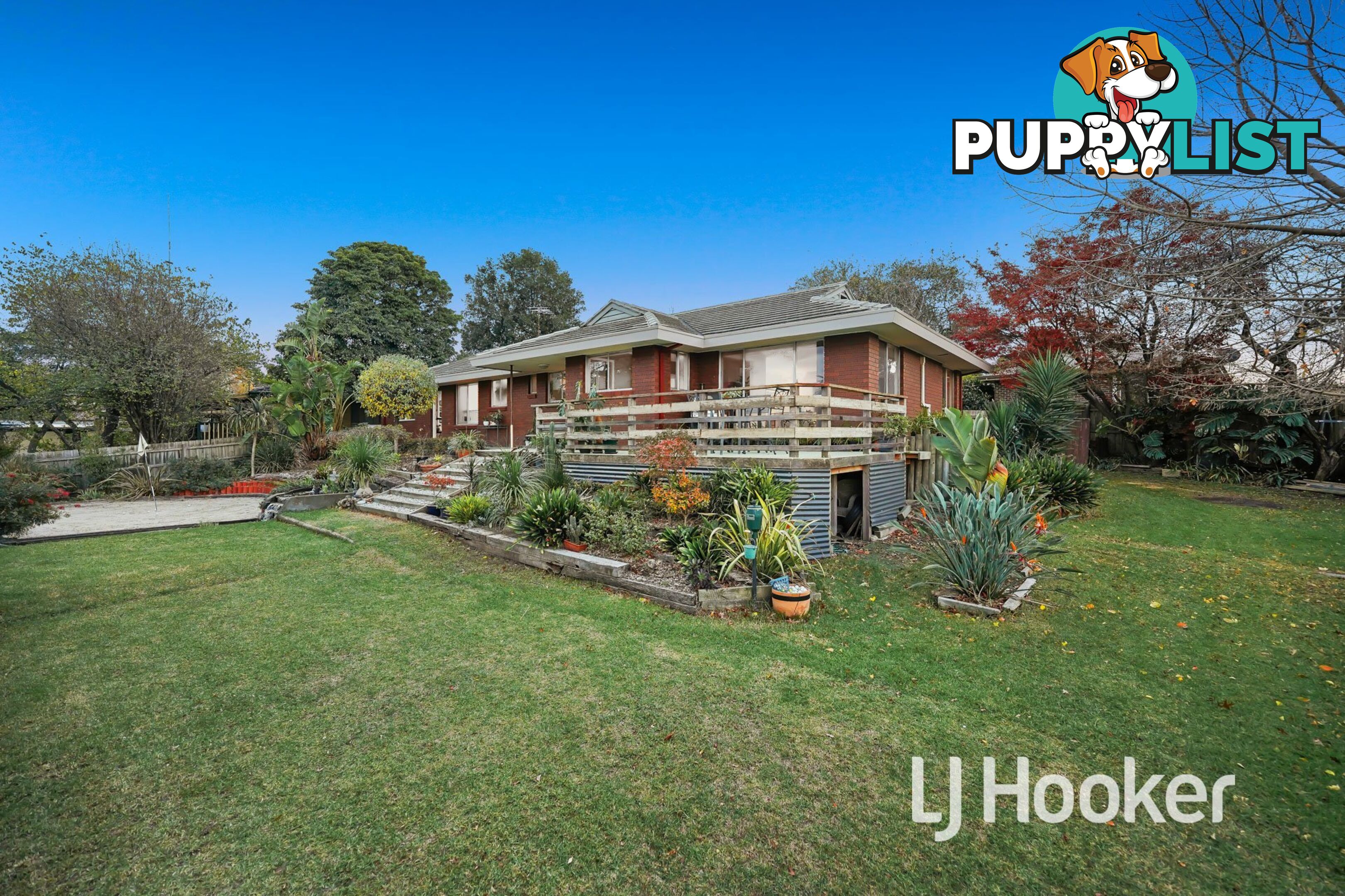 6 Waroona Court PAKENHAM VIC 3810