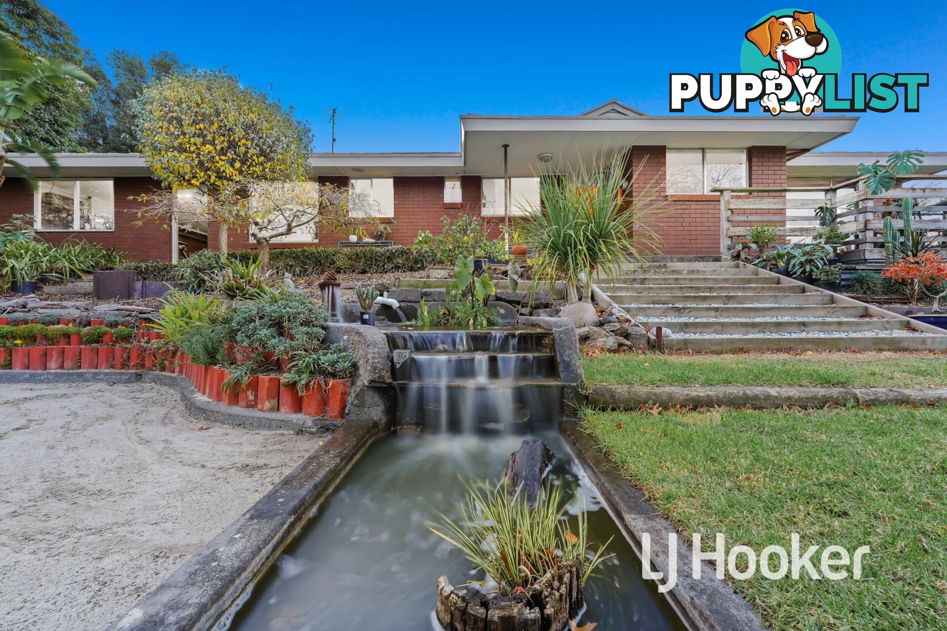 6 Waroona Court PAKENHAM VIC 3810