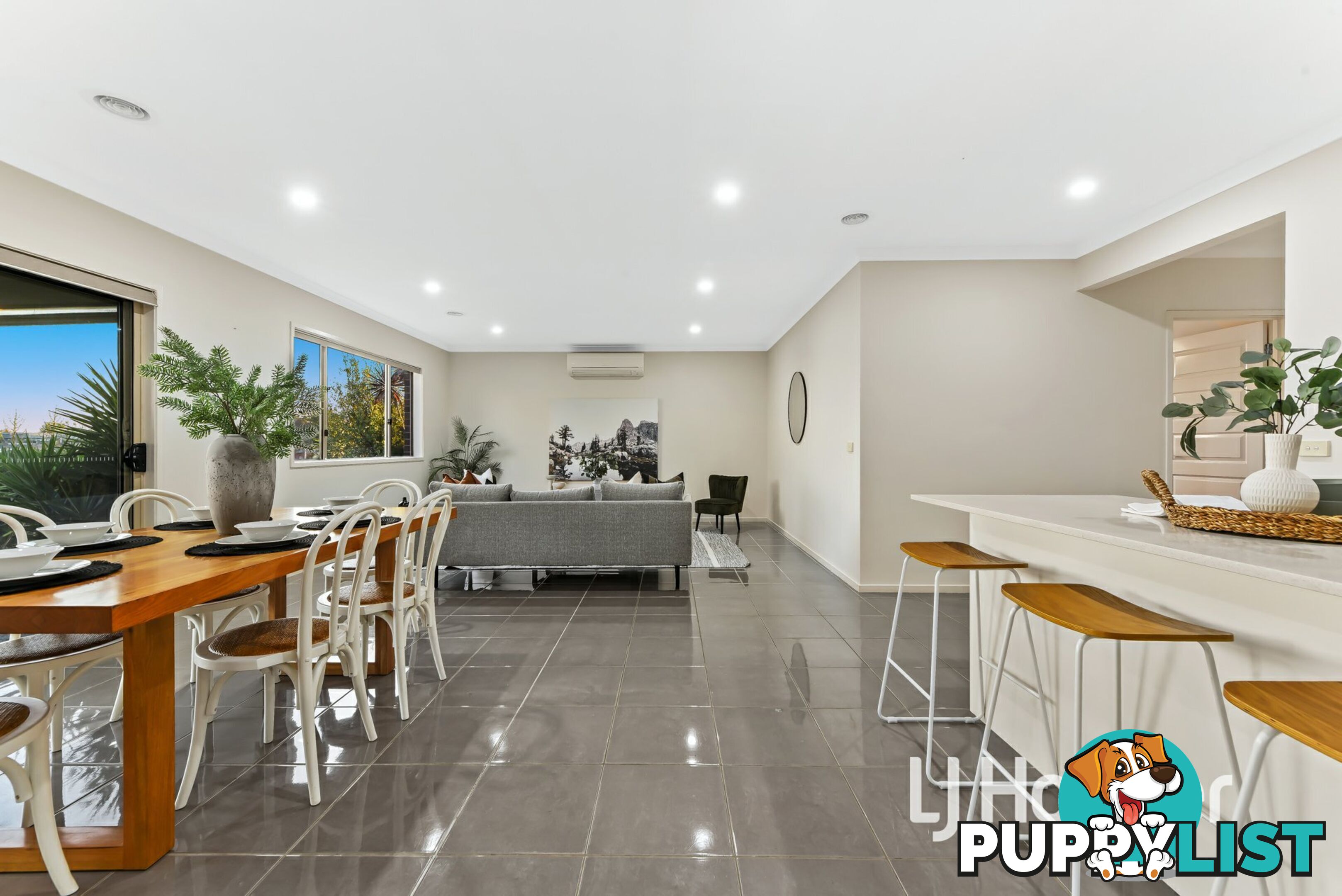 7 Powell Place PAKENHAM VIC 3810