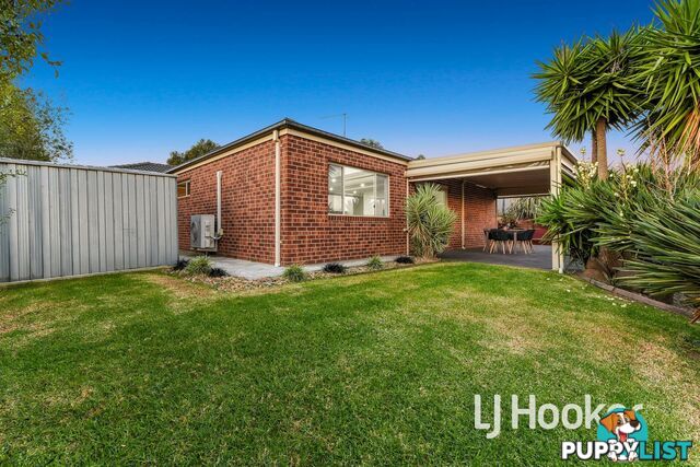 7 Powell Place PAKENHAM VIC 3810