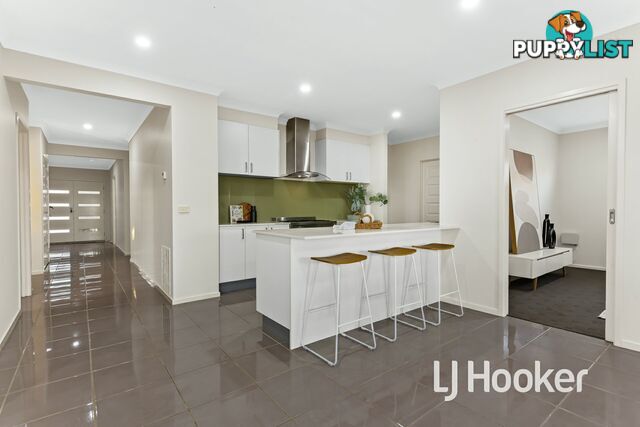 7 Powell Place PAKENHAM VIC 3810