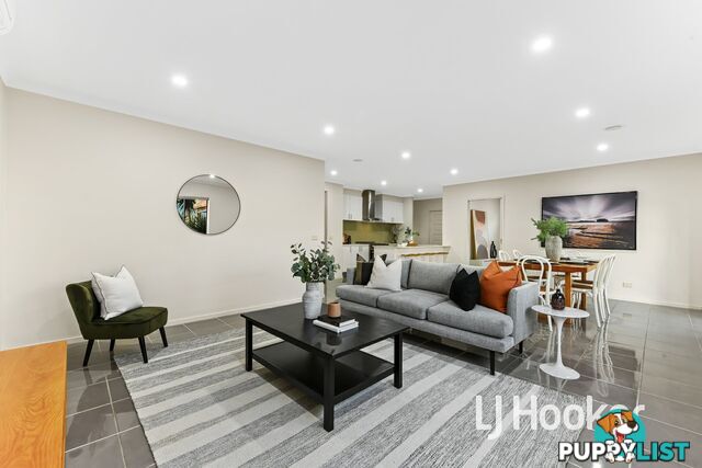 7 Powell Place PAKENHAM VIC 3810