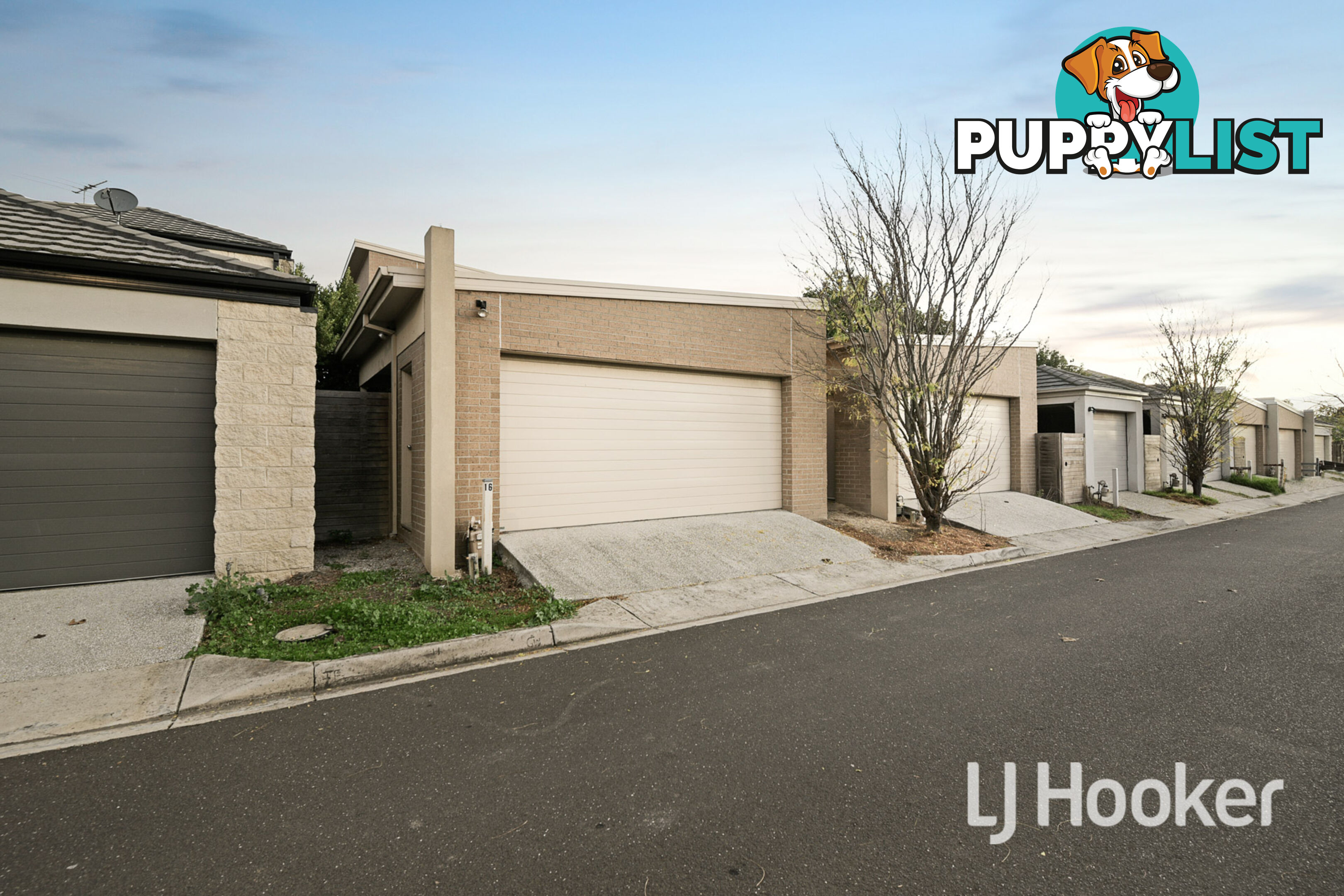 16 Dealbata Lane PAKENHAM VIC 3810