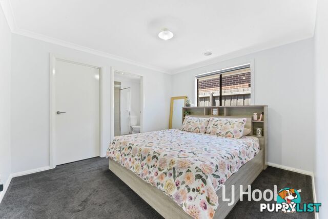 2/48 Cameron Way PAKENHAM VIC 3810