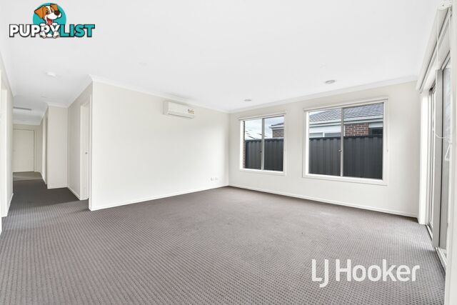 16 Hillsborough Crescent BERWICK VIC 3806