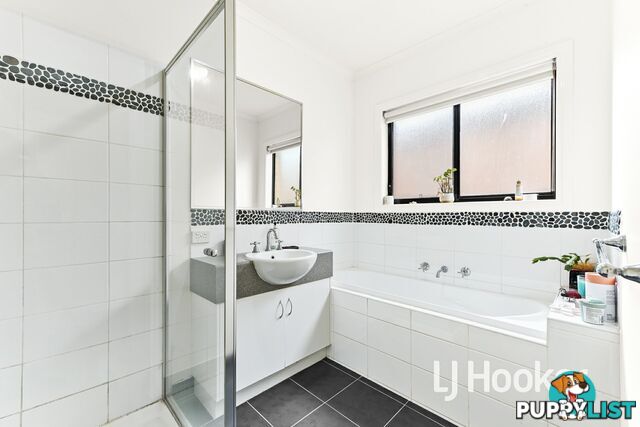 22/103 Army Road PAKENHAM VIC 3810