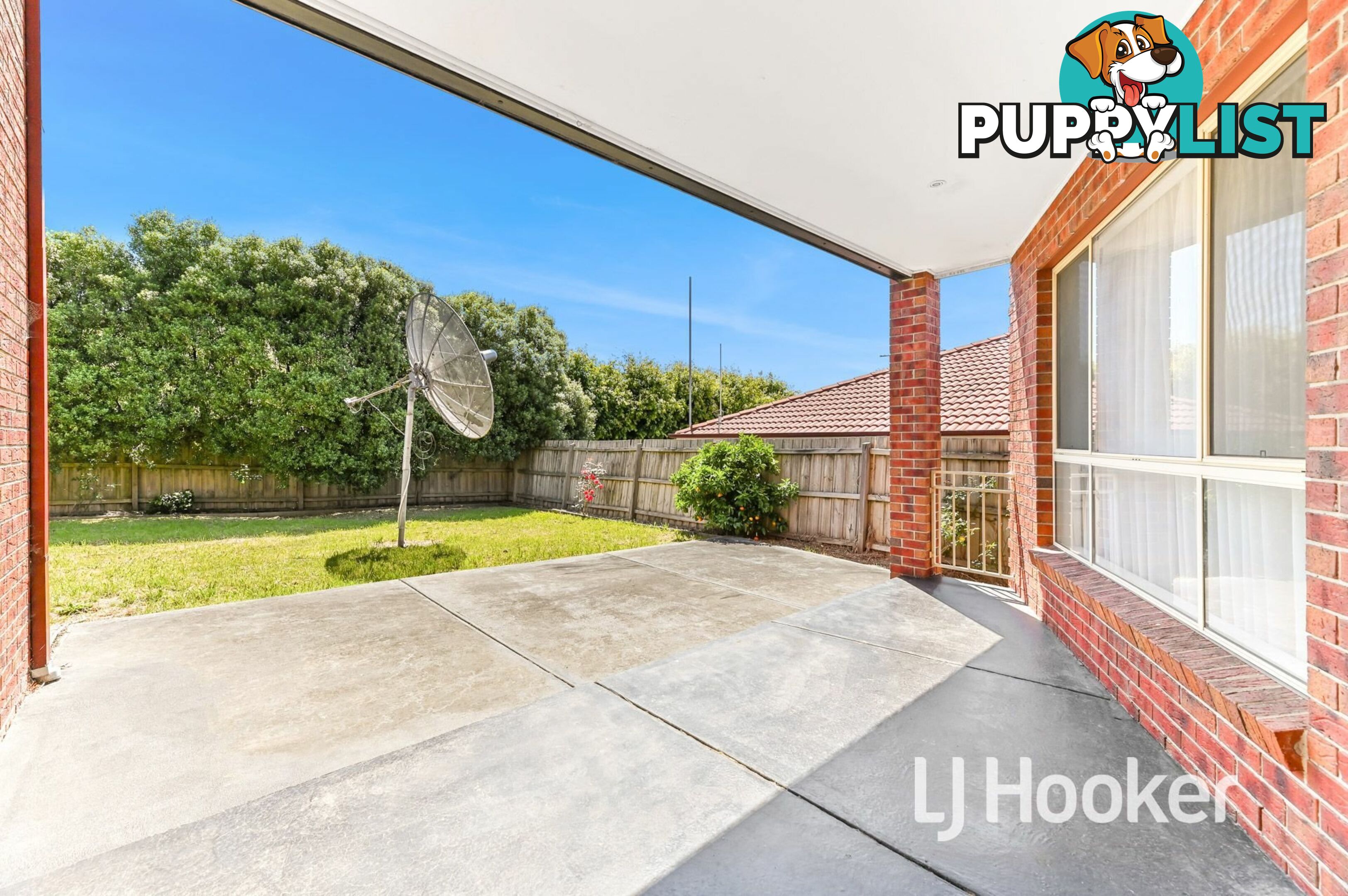 48 Fairholme Boulevard BERWICK VIC 3806