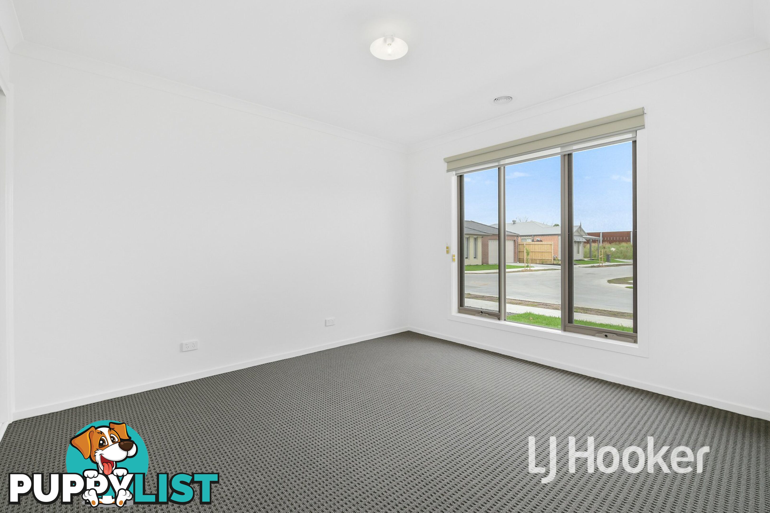 16 Newcastle Drive OFFICER VIC 3809