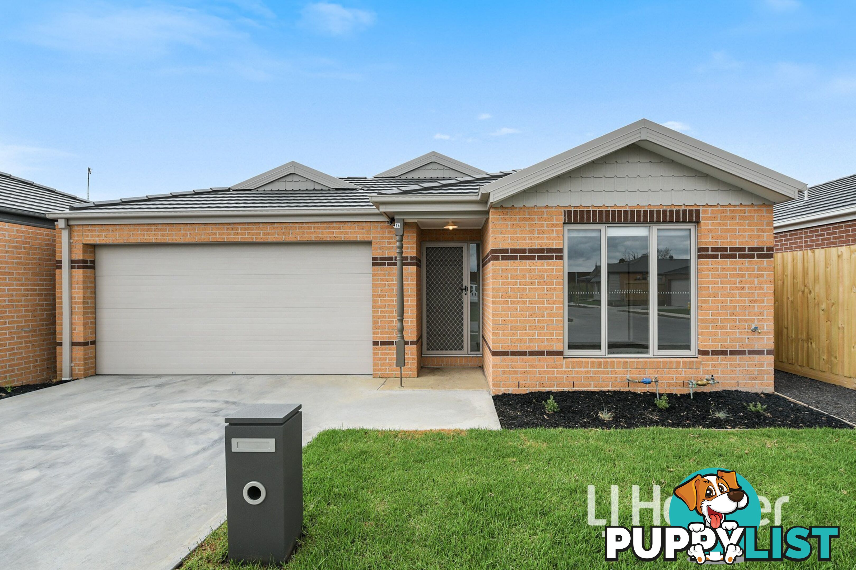 16 Newcastle Drive OFFICER VIC 3809