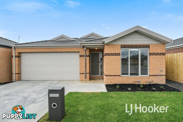 16 Newcastle Drive OFFICER VIC 3809