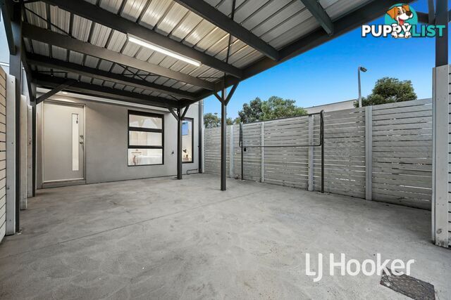 118 Henry Street PAKENHAM VIC 3810