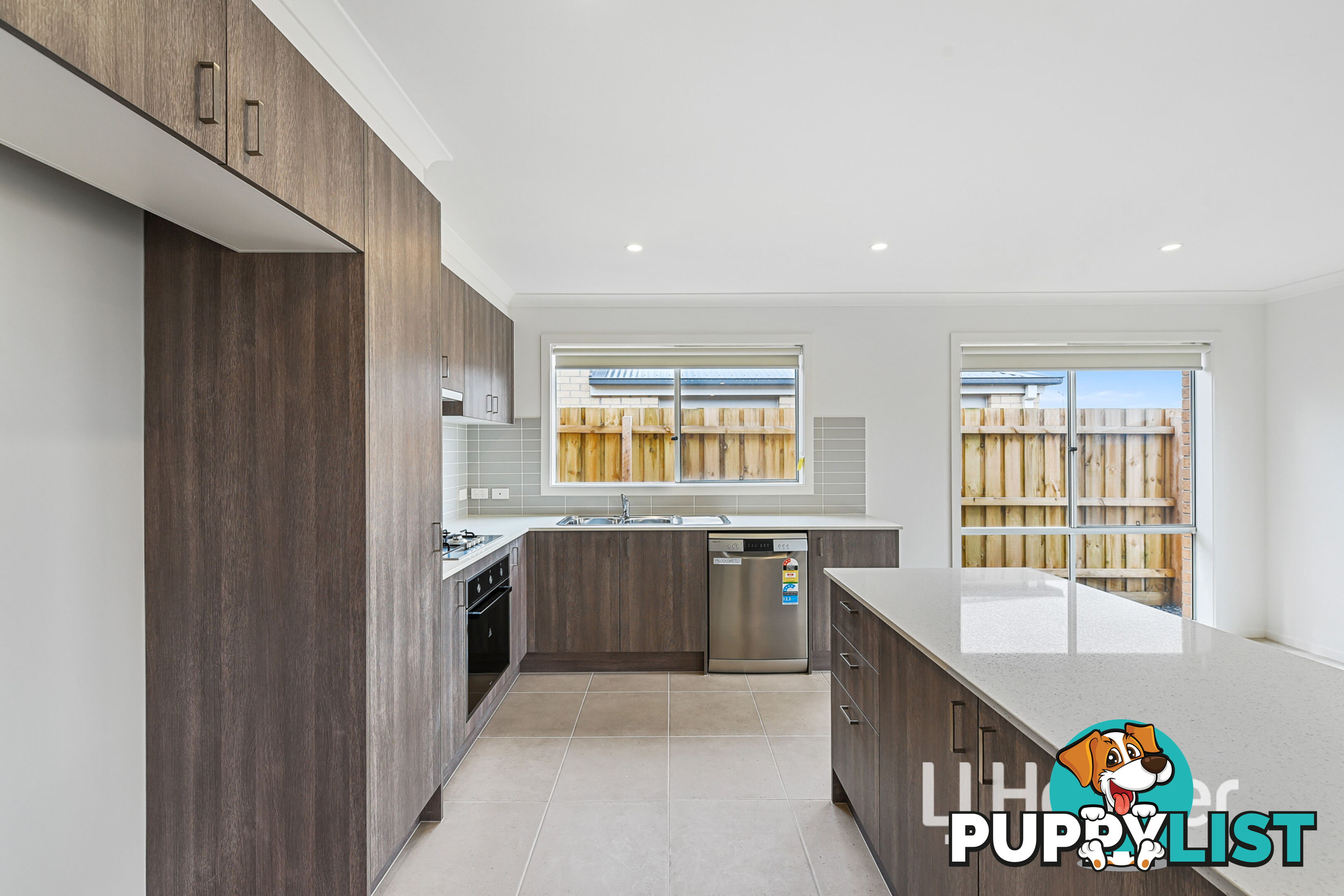 70 Mulcahy Rd PAKENHAM VIC 3810