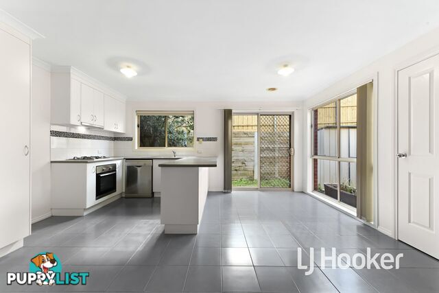 6/12 McClenaghan Place PAKENHAM VIC 3810