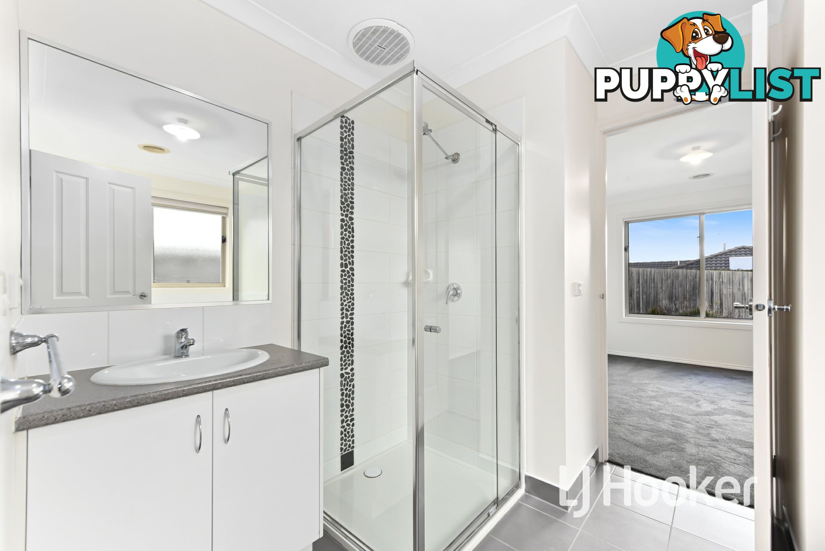 6/12 McClenaghan Place PAKENHAM VIC 3810