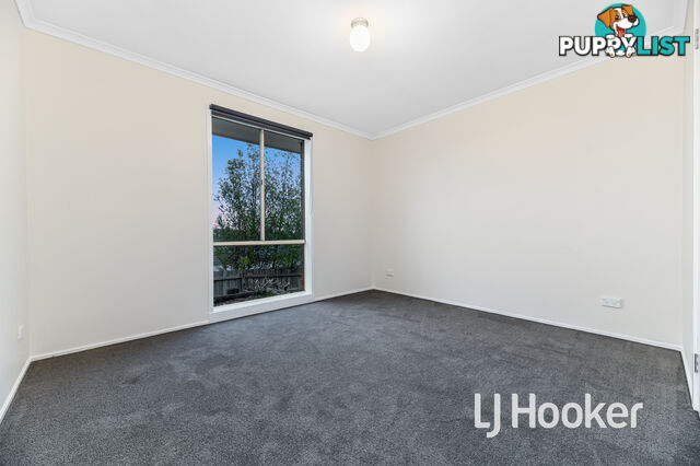 1 Earle Close PAKENHAM VIC 3810