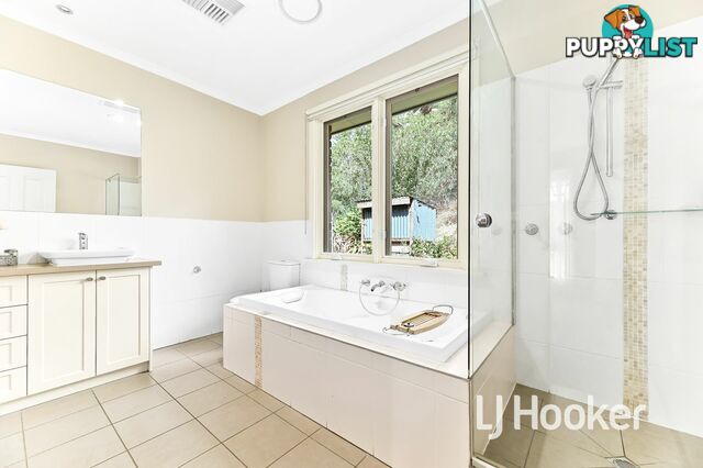 855 Toomuc Valley Road PAKENHAM UPPER VIC 3810