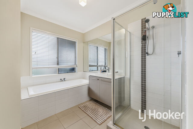 54 Irving Road PAKENHAM VIC 3810