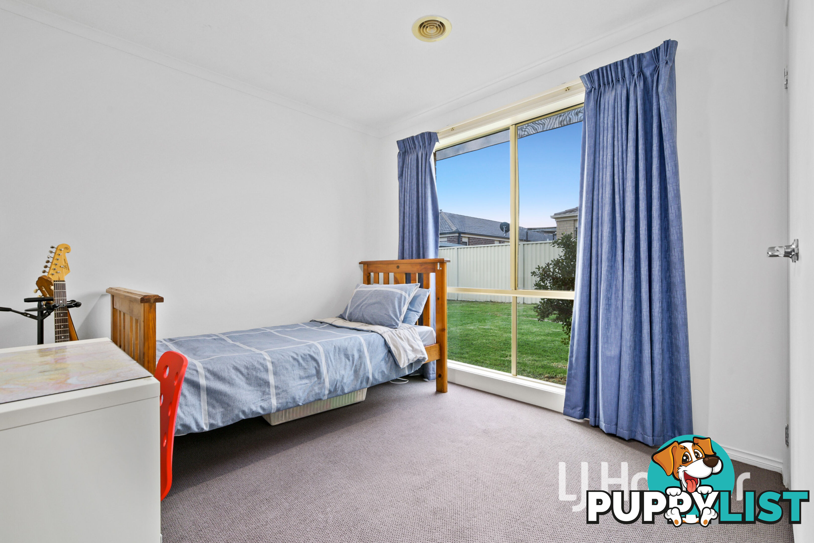 74 Bluehills Boulevard PAKENHAM VIC 3810