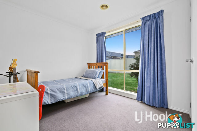 74 Bluehills Boulevard PAKENHAM VIC 3810