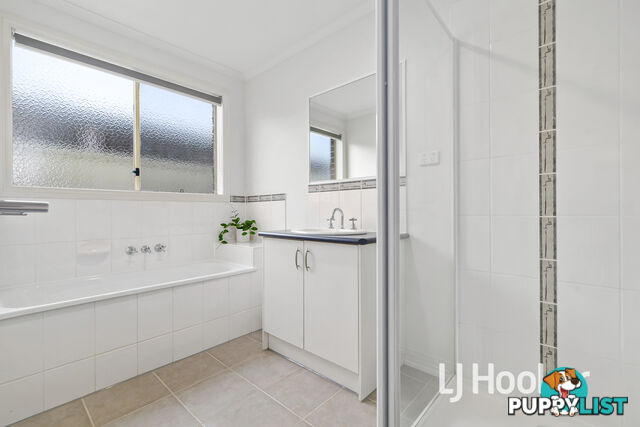 74 Bluehills Boulevard PAKENHAM VIC 3810