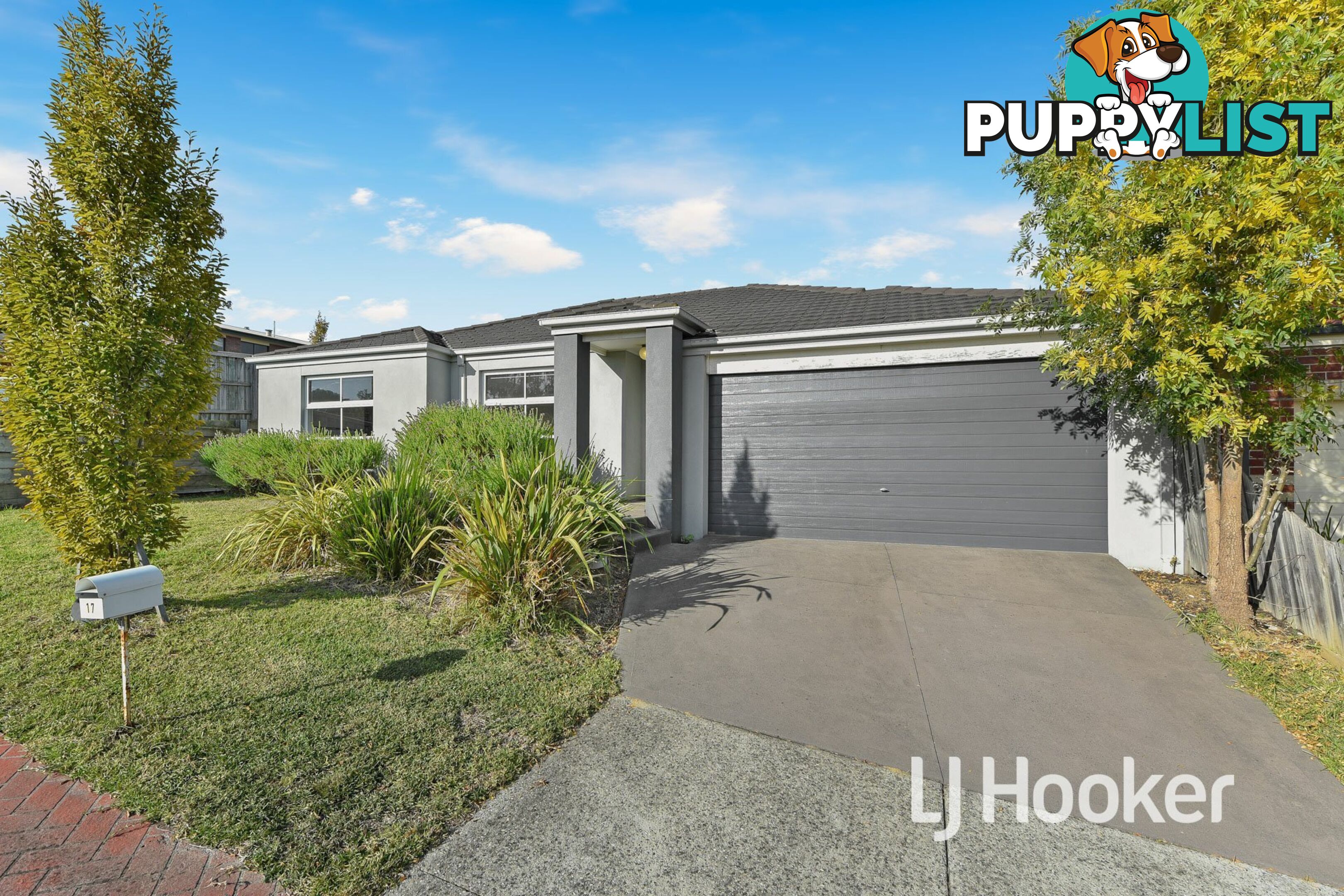 17 McClenaghan Place PAKENHAM VIC 3810