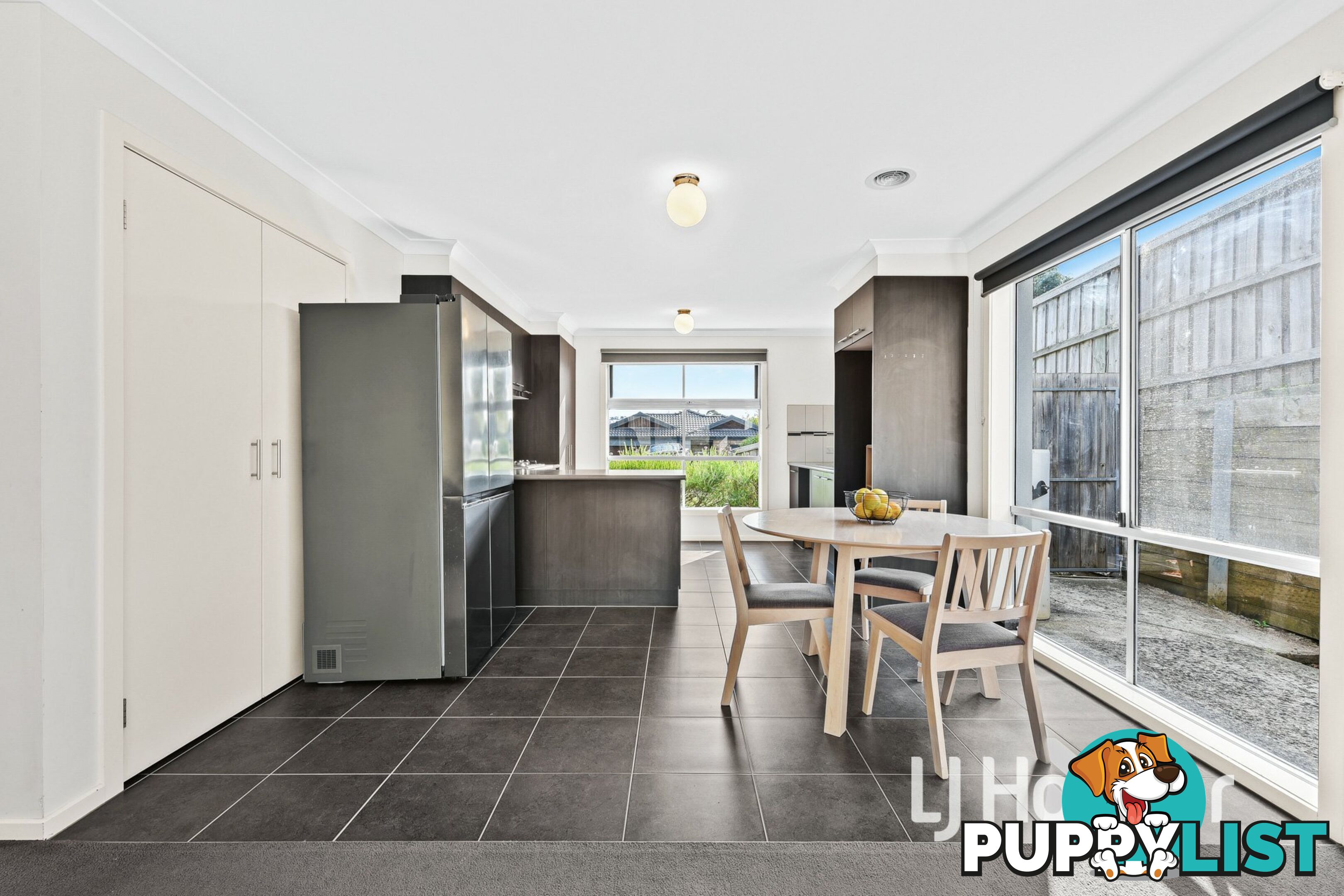 17 McClenaghan Place PAKENHAM VIC 3810