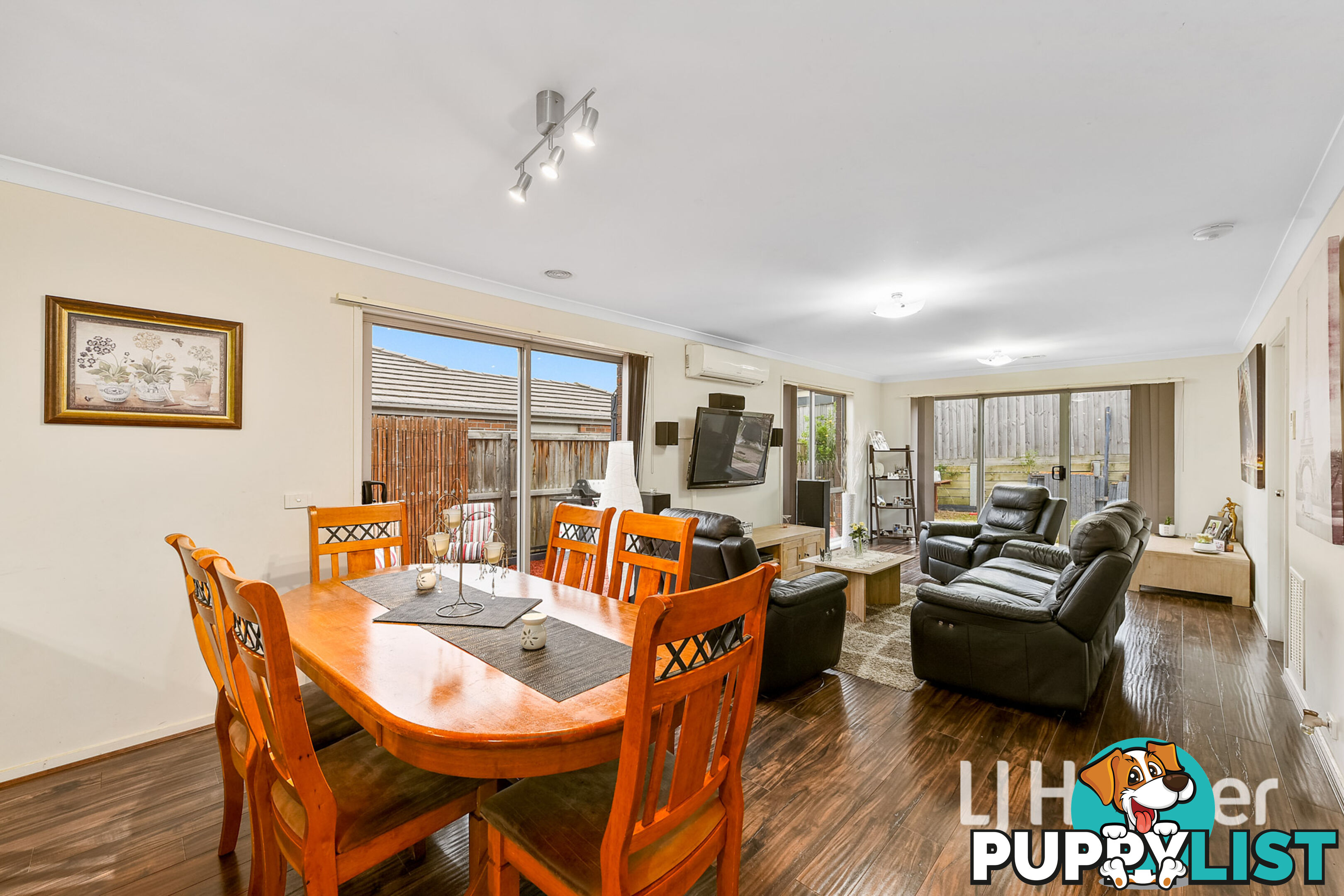 29 Kimberley Grove PAKENHAM VIC 3810