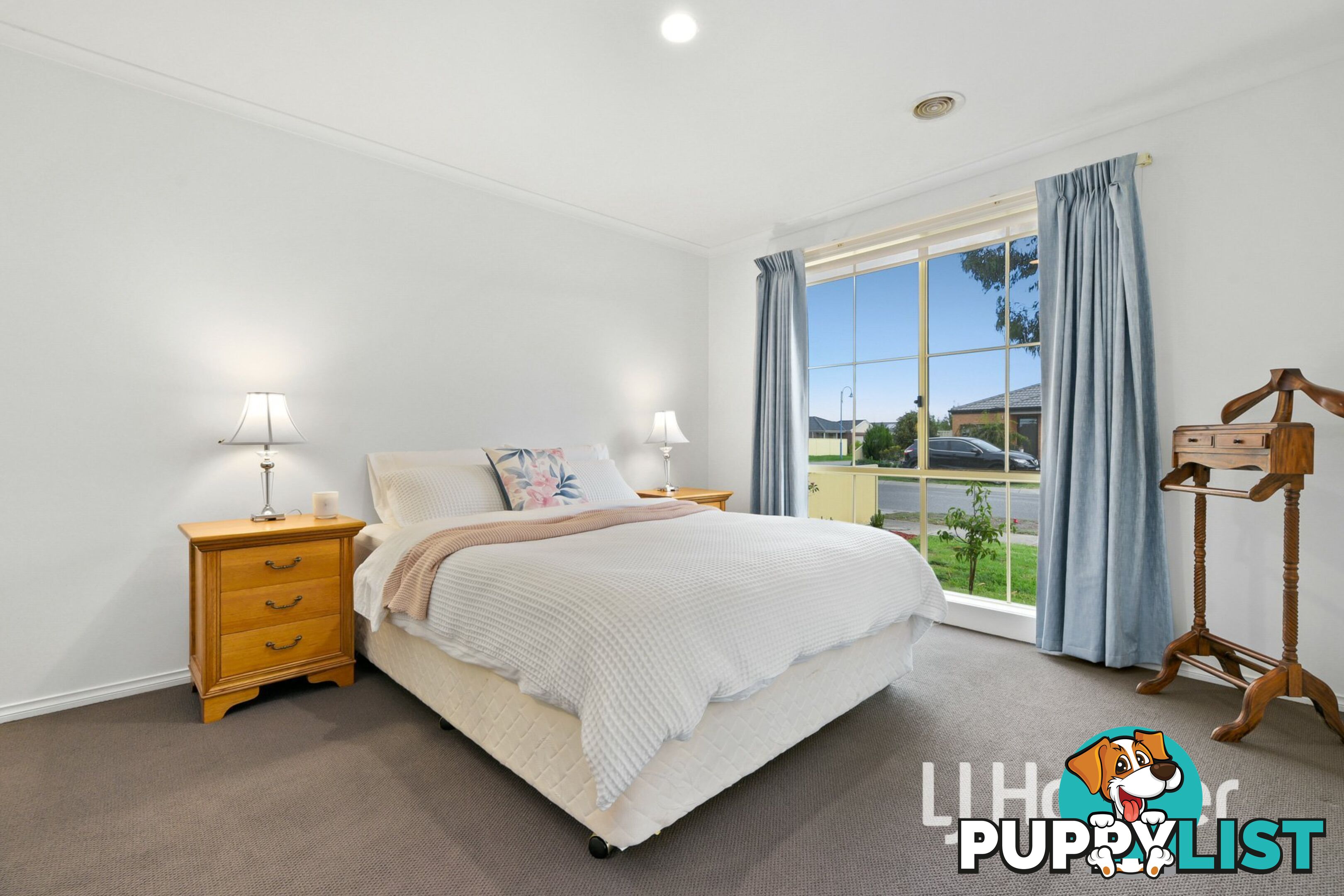 74 Bluehills Boulevard PAKENHAM VIC 3810