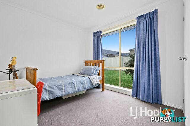 74 Bluehills Boulevard PAKENHAM VIC 3810