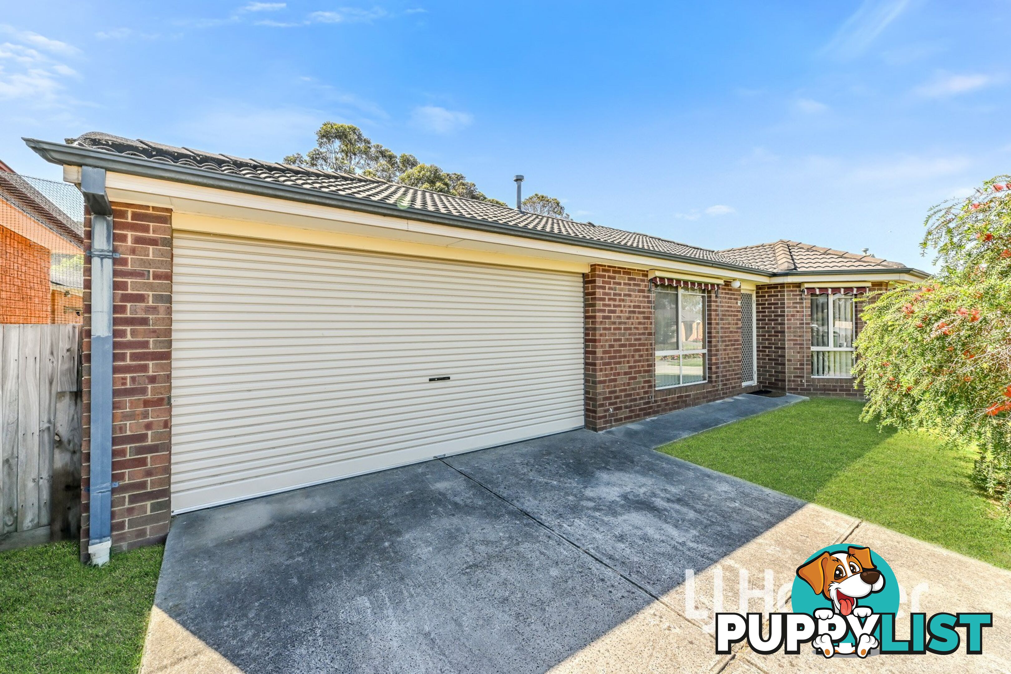 16 Rossi Close PAKENHAM VIC 3810