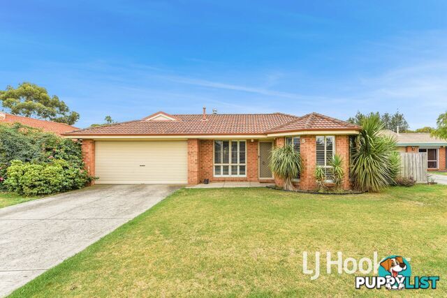 5 Mark Place PAKENHAM VIC 3810