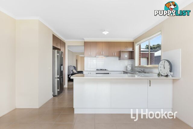 14 Tribuzi Close PAKENHAM VIC 3810