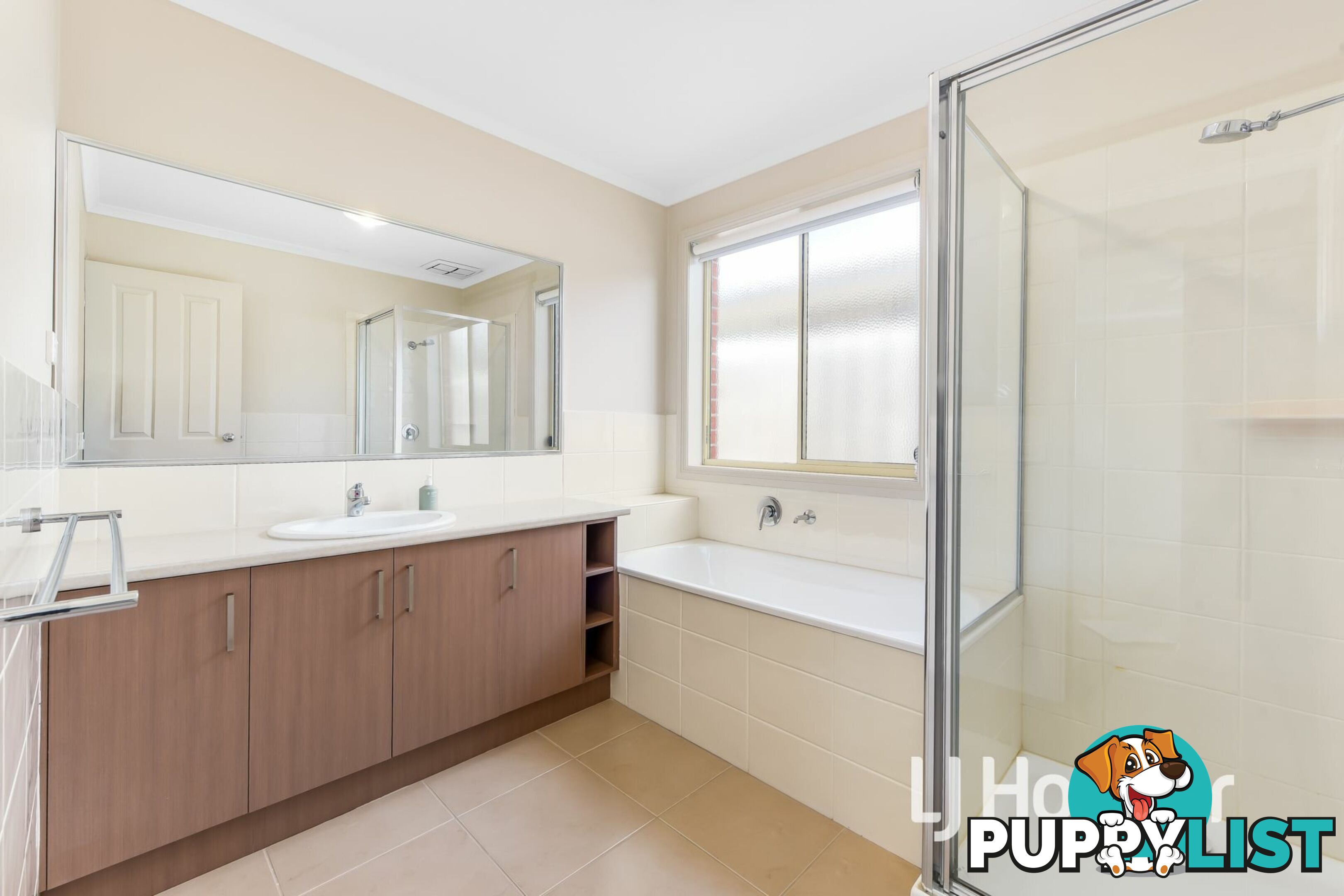 14 Tribuzi Close PAKENHAM VIC 3810