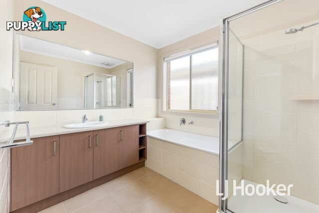 14 Tribuzi Close PAKENHAM VIC 3810
