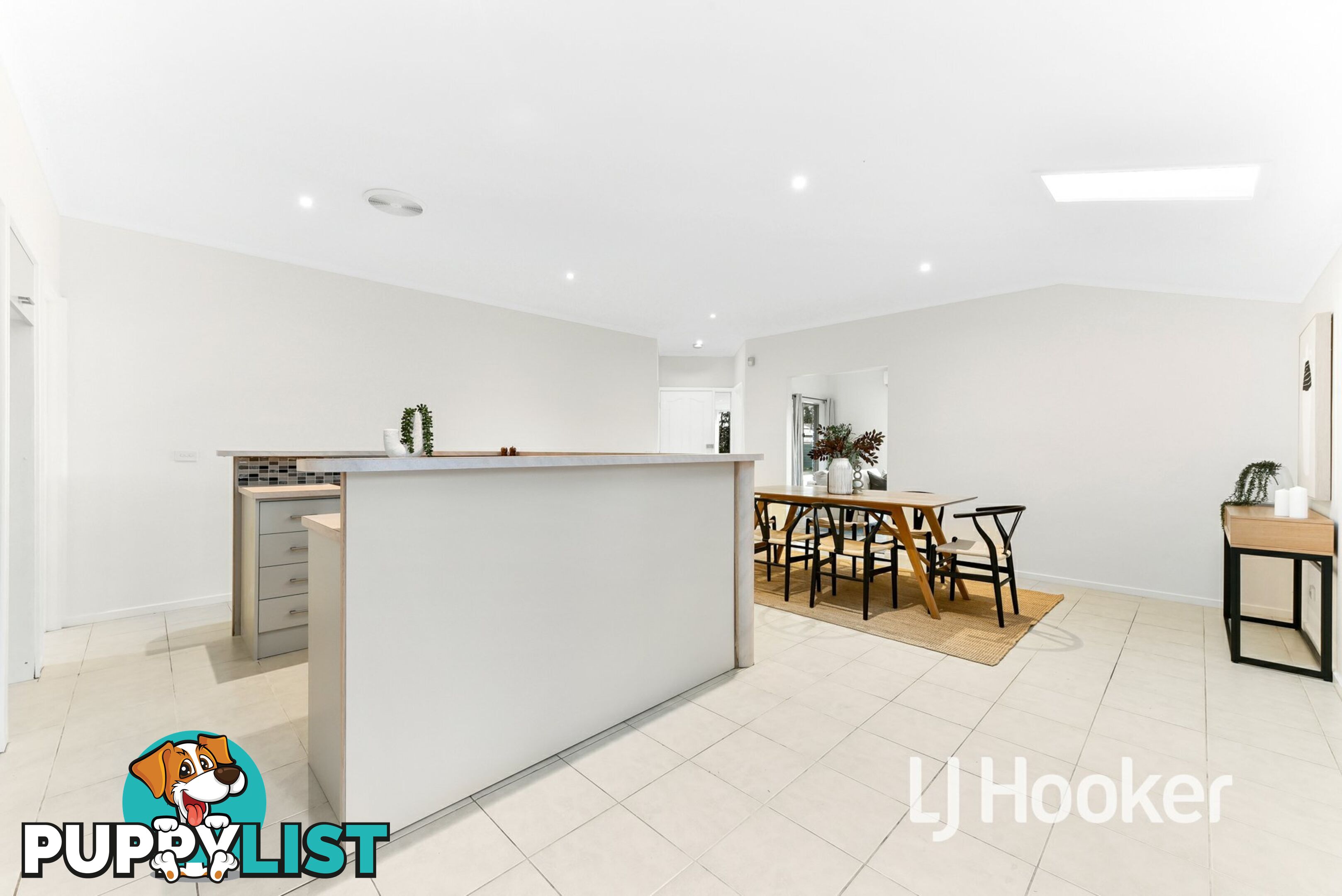 28 Pommel Street PAKENHAM VIC 3810