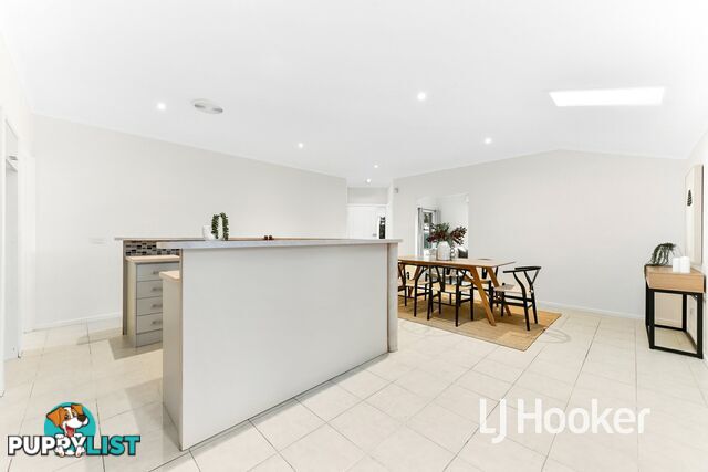 28 Pommel Street PAKENHAM VIC 3810