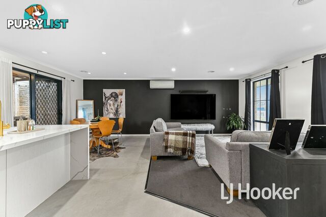 4 Ash Crescent PAKENHAM VIC 3810