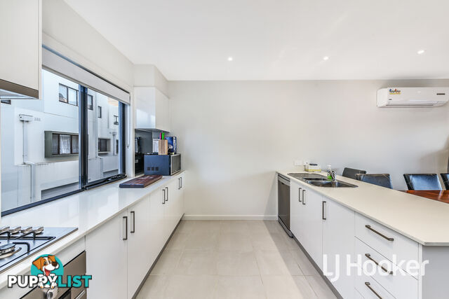 20/17 Edgeware Close PAKENHAM VIC 3810