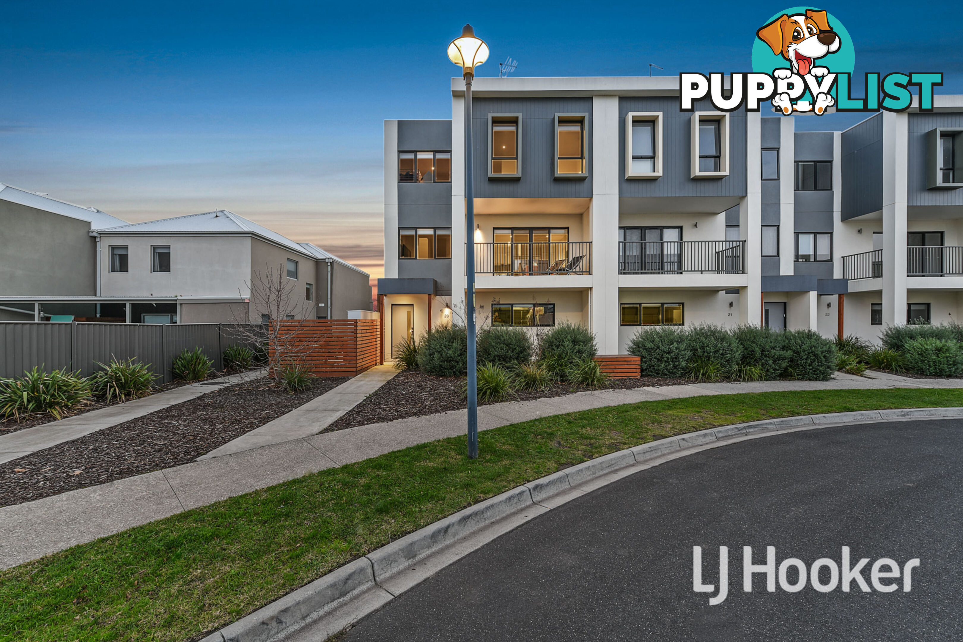 20/17 Edgeware Close PAKENHAM VIC 3810