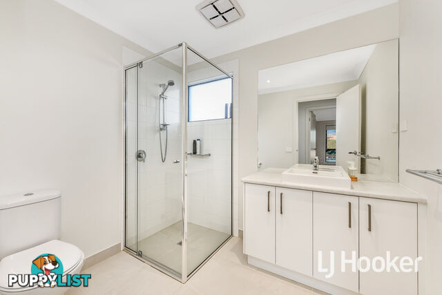 20/17 Edgeware Close PAKENHAM VIC 3810