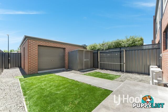 12 Burnden Close BERWICK VIC 3806