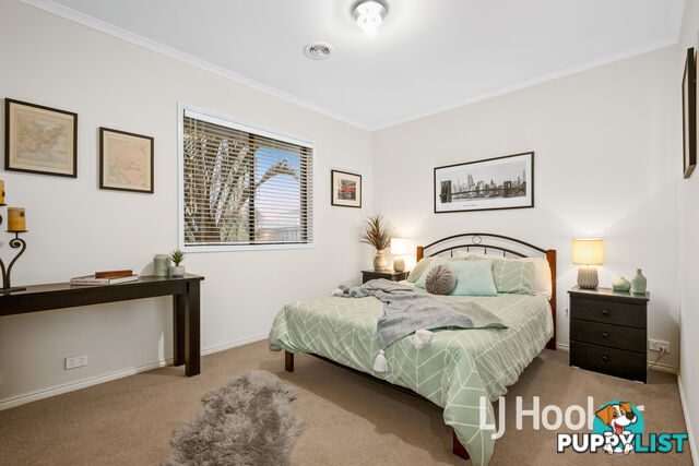 16 Sydney Street NARRE WARREN SOUTH VIC 3805