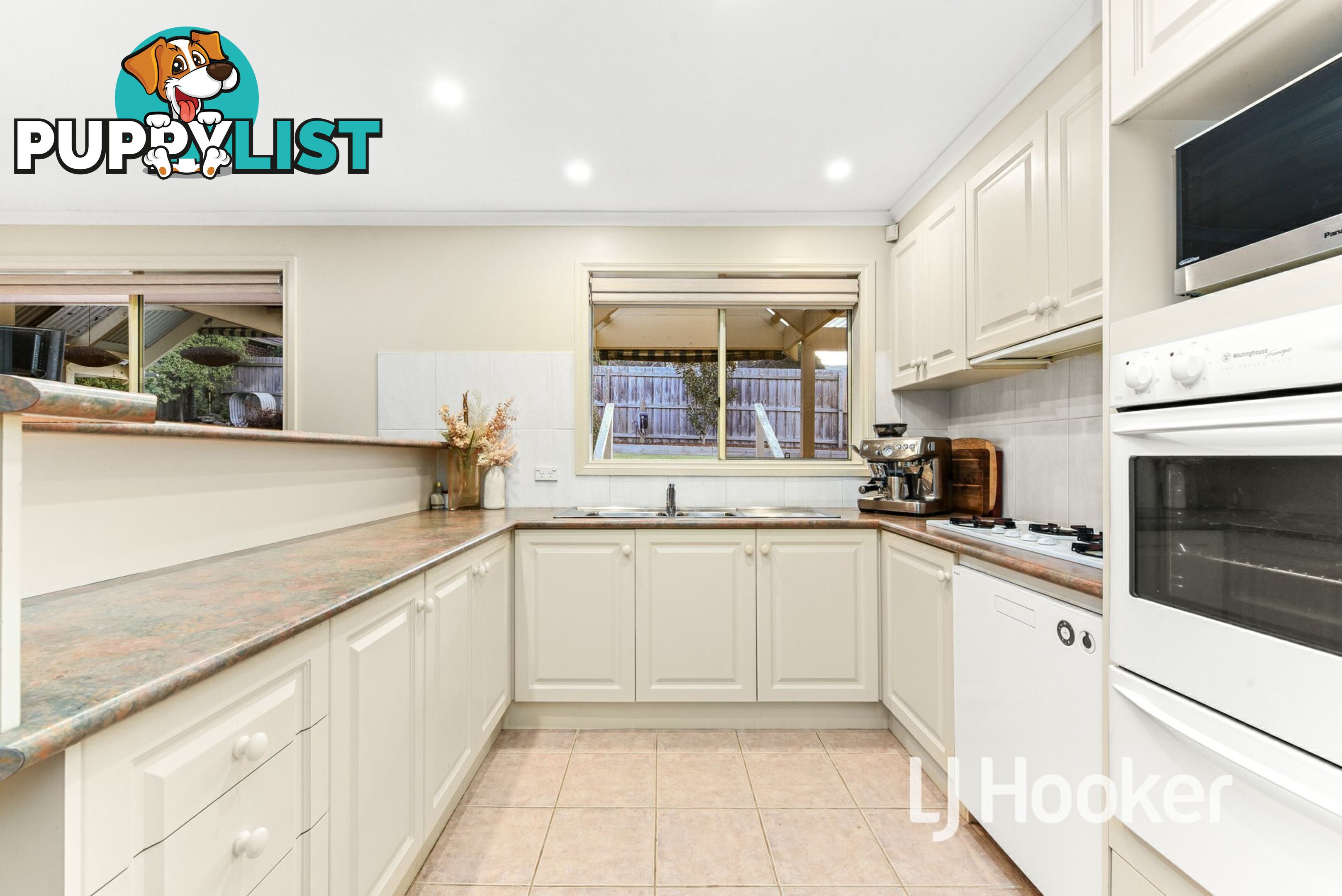 12 Baltaser Drive PAKENHAM VIC 3810