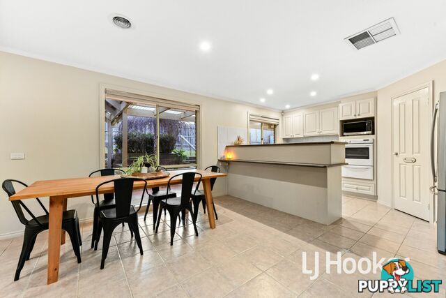12 Baltaser Drive PAKENHAM VIC 3810