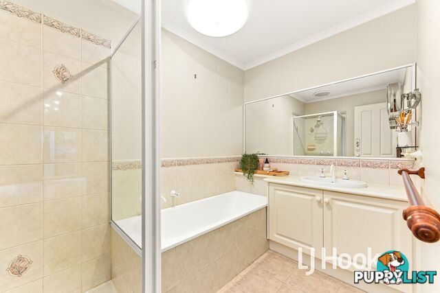 12 Baltaser Drive PAKENHAM VIC 3810