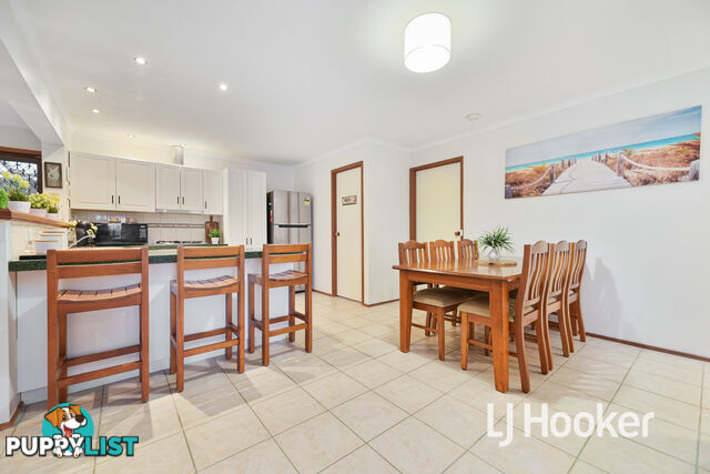 11 Funston Court PAKENHAM VIC 3810