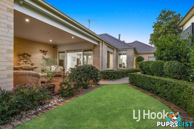 10 Michigan Grange PAKENHAM VIC 3810