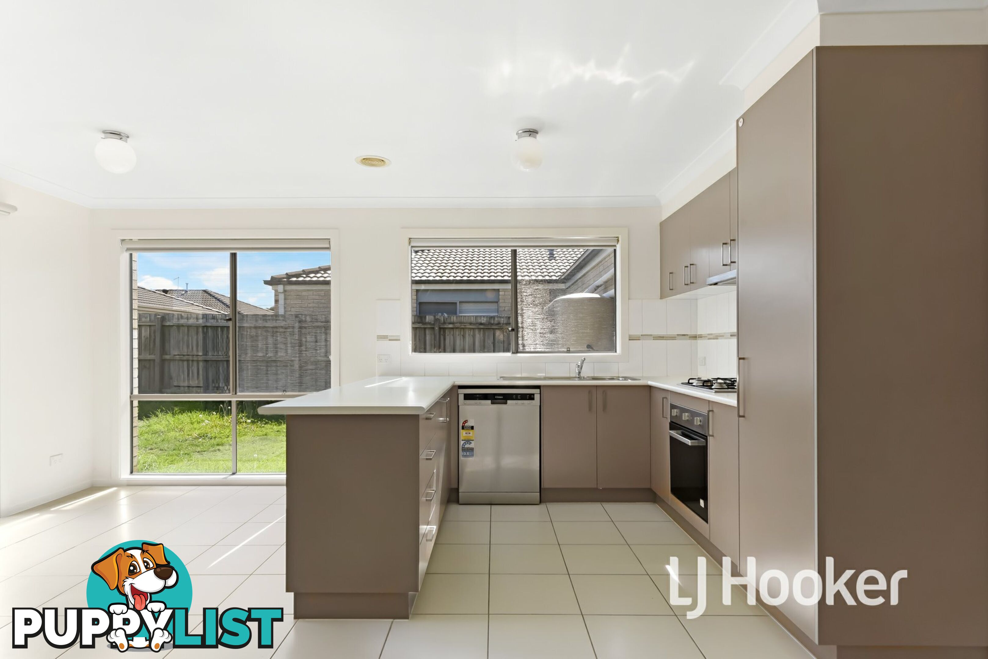 1/7 Melissa Way PAKENHAM VIC 3810