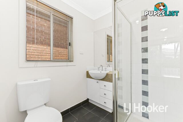 20 Kimberley Grove PAKENHAM VIC 3810